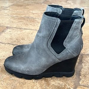 Sorel wedge bootie size 8.5 US, 39.5 Euro, excellent condition